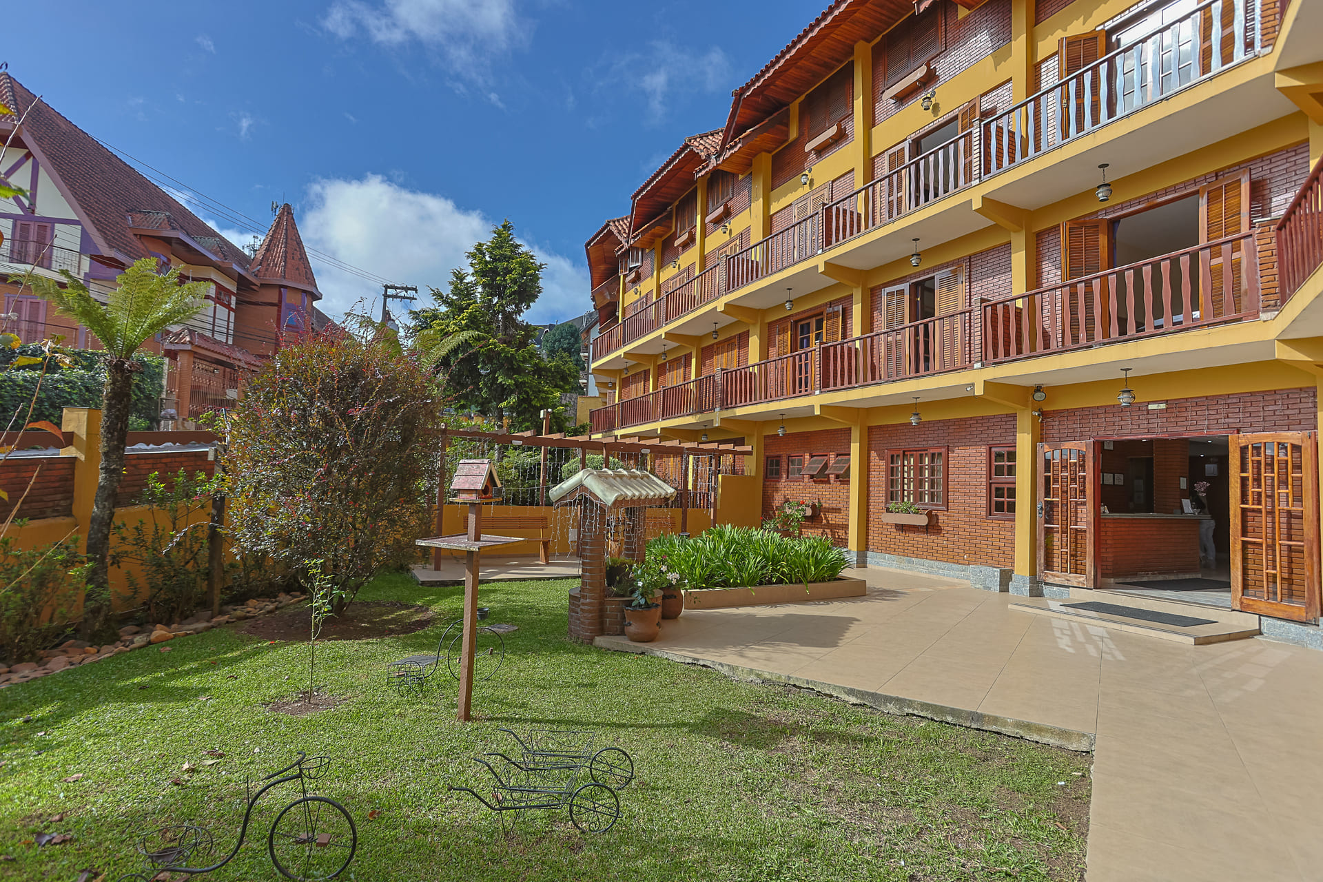 Fachada do Hotel Garnier em Campos do Jordão
